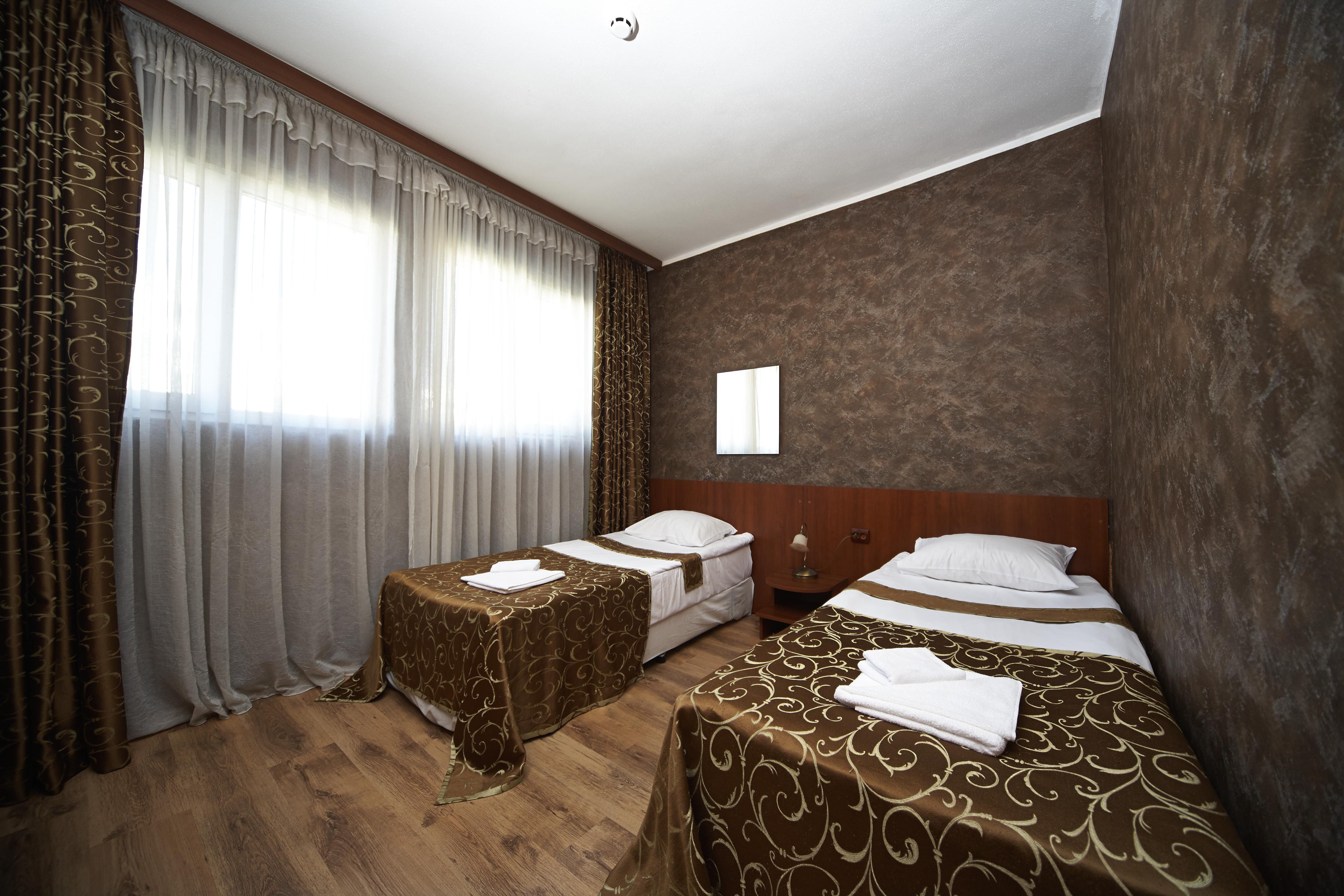 Hotel Akord 3*