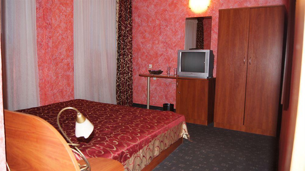 Hotel Akord 3*