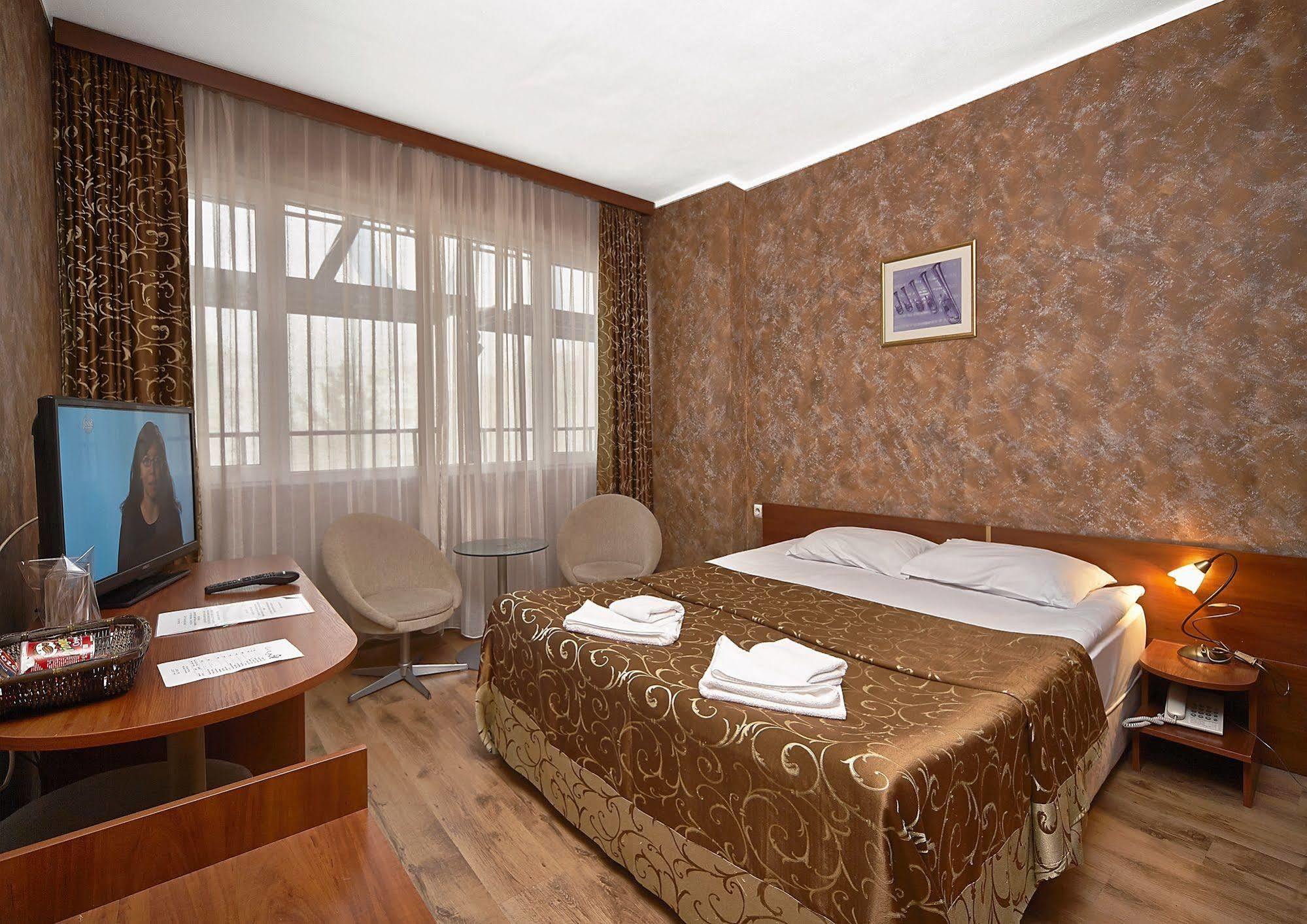 Akord Hotel 3*