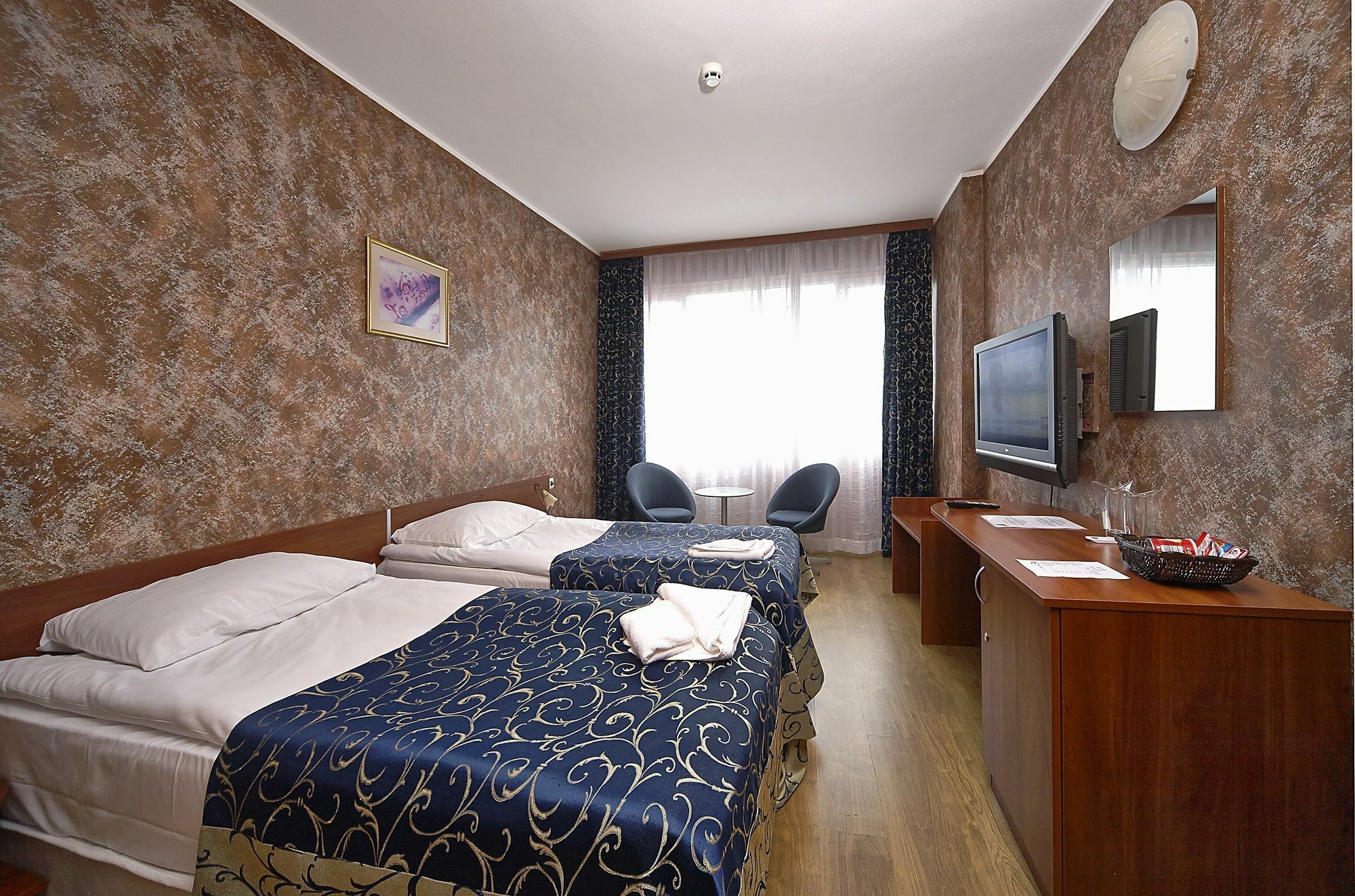 Hotel Akord 3*